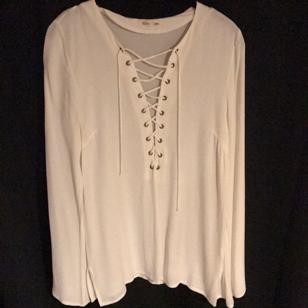 Women's lace-up blouse